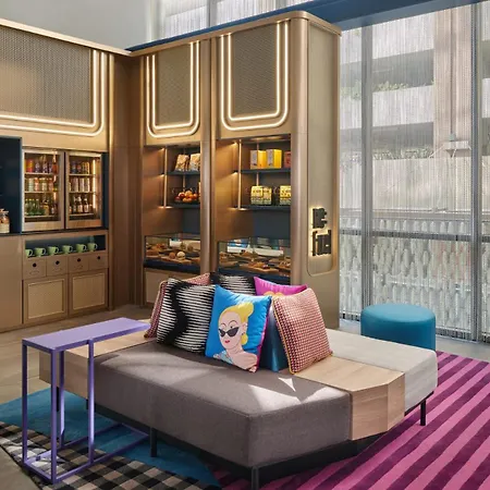 曼谷素坤逸11雅乐轩酒店