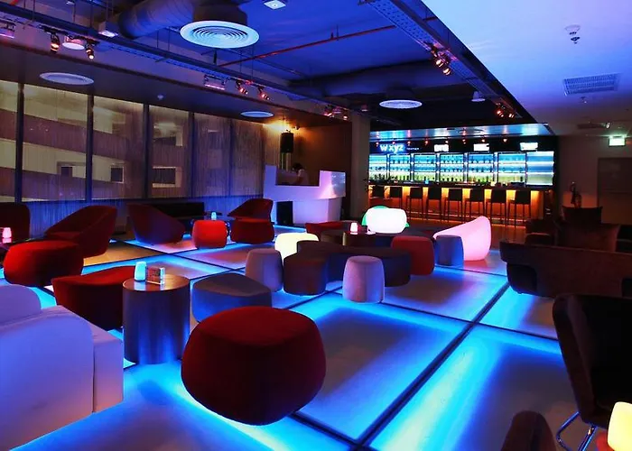 Aloft By Marriott Sukhumvit 11 Bangkok