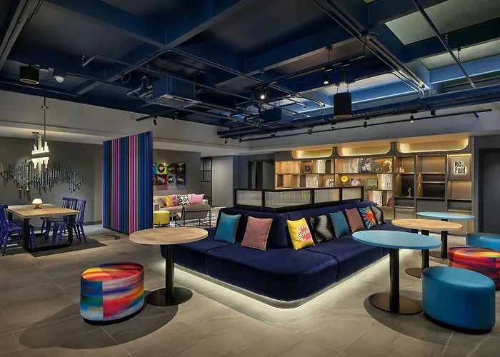 Aloft By Marriott Sukhumvit 11 Hotel Bangkok