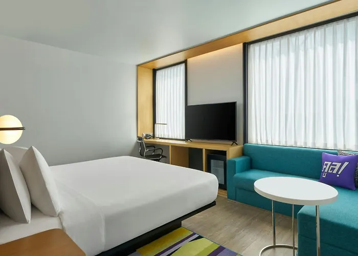 Aloft By Marriott Sukhumvit 11 Hotel Bangkok