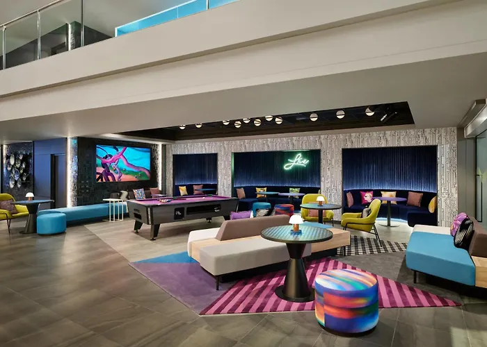 Aloft By Marriott Sukhumvit 11 Bangkok