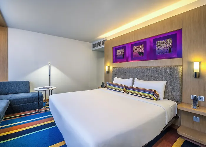 Aloft By Marriott Sukhumvit 11 Hotel 4*