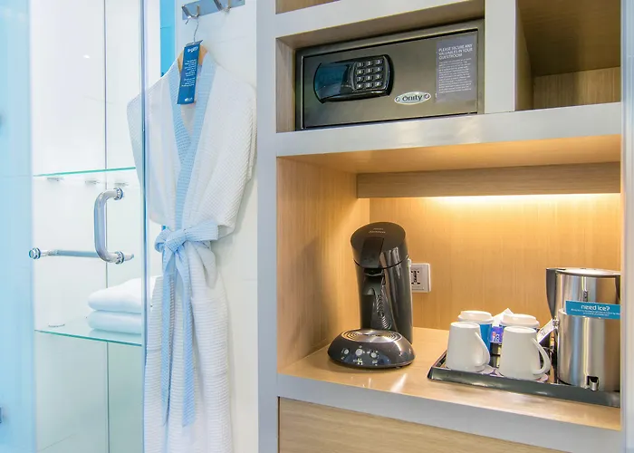 Aloft By Marriott Sukhumvit 11 מלון בנגקוק