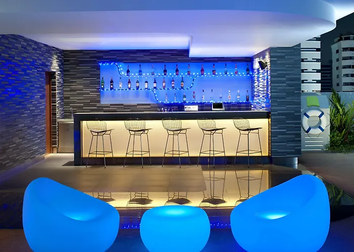 Aloft By Marriott Sukhumvit 11 4* בנגקוק