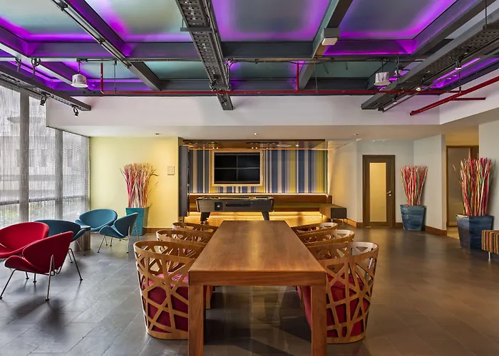 Aloft By Marriott Sukhumvit 11 Hotel Bangkok