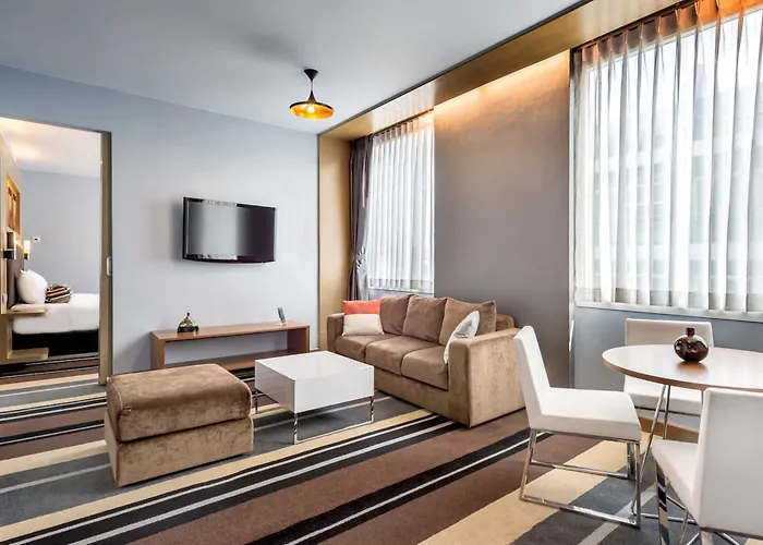 Hotel Aloft By Marriott Sukhumvit 11 Bangkok