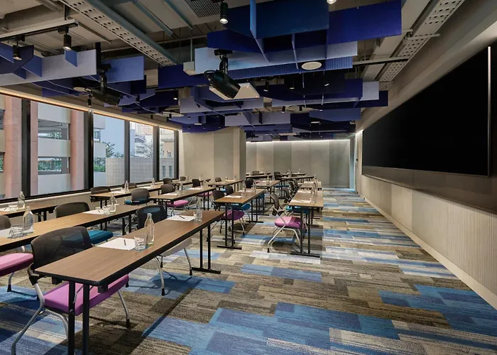 Aloft By Marriott Sukhumvit 11 Hotel 4*