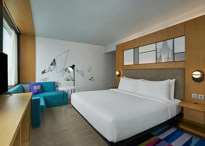 Hotel Aloft By Marriott Sukhumvit 11