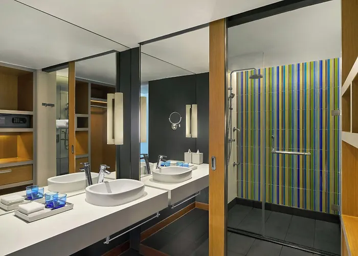 فندق Aloft By Marriott Sukhumvit 11 بانكوك